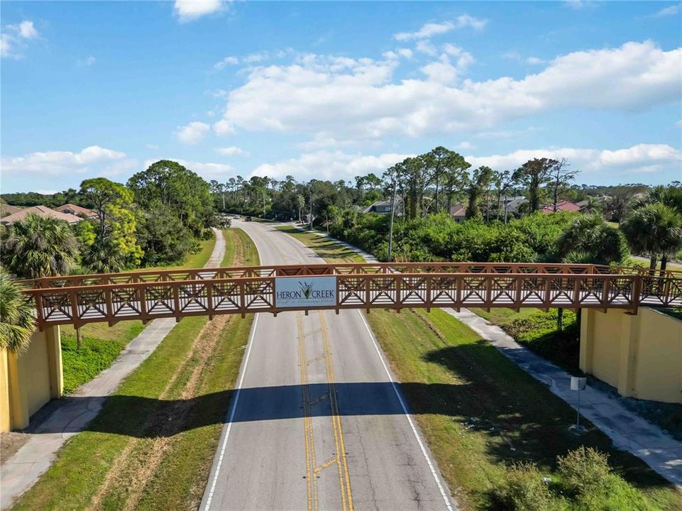 Active With Contract: $2,800 (4 beds, 3 baths, 2714 Square Feet)