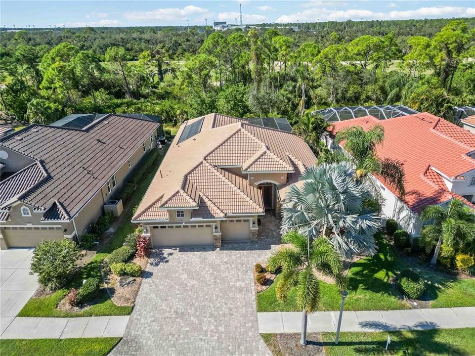 Active With Contract: $2,800 (4 beds, 3 baths, 2714 Square Feet)