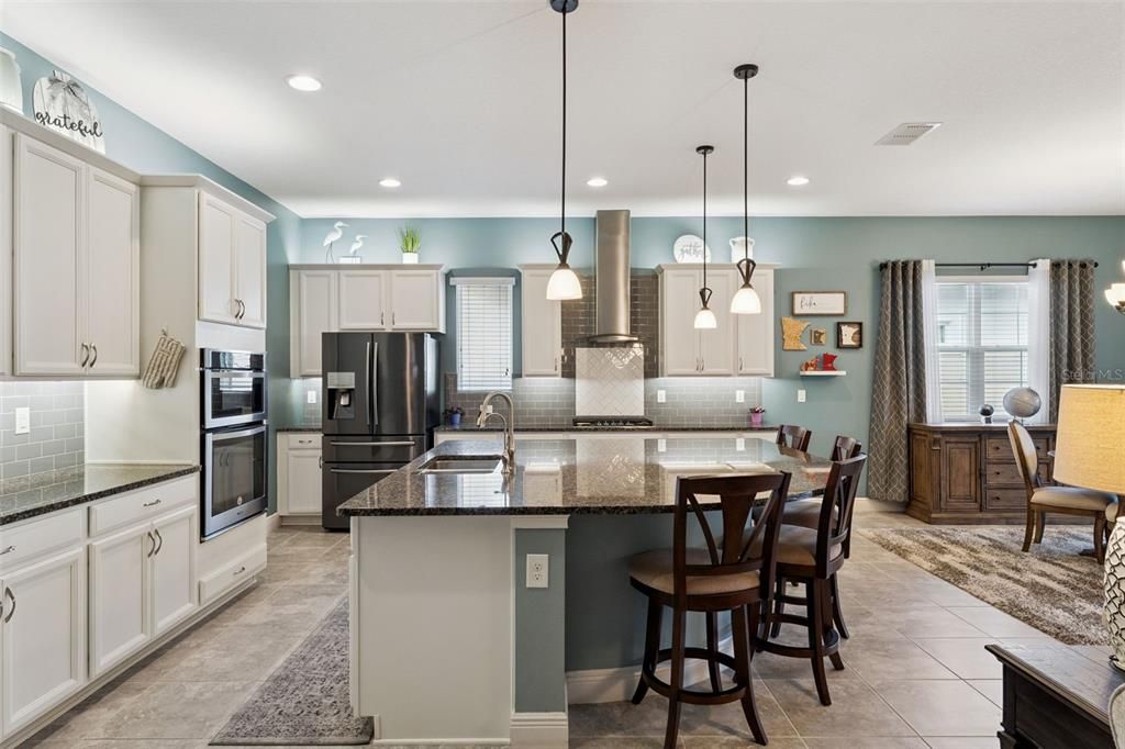 For Sale: $495,000 (3 beds, 2 baths, 2208 Square Feet)