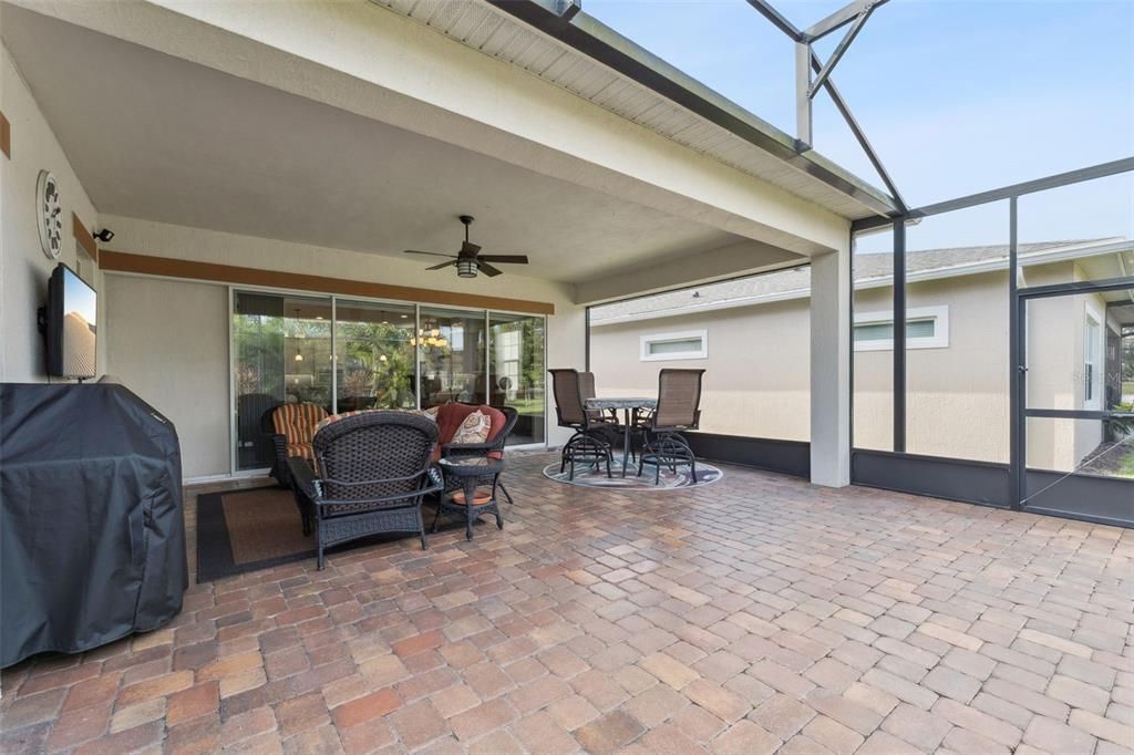 For Sale: $495,000 (3 beds, 2 baths, 2208 Square Feet)