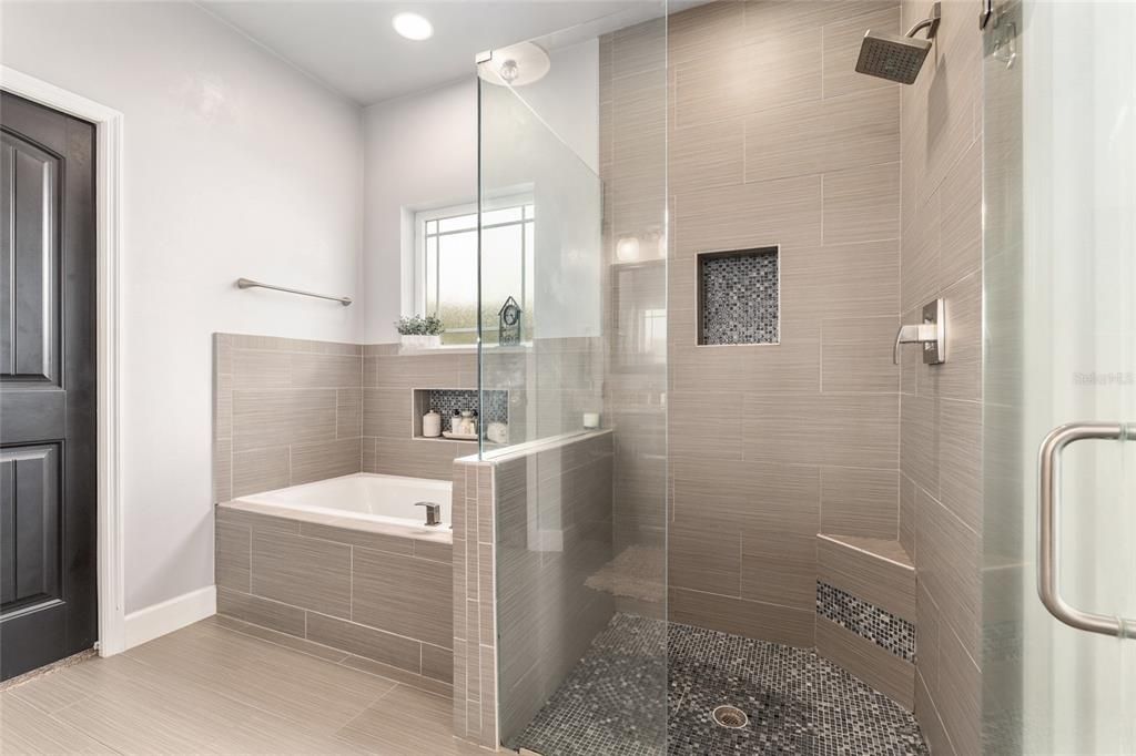 待售: $399,900 (3 贝兹, 2 浴室, 1923 平方英尺)