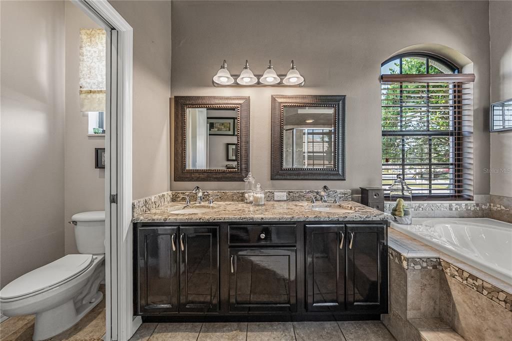 For Sale: $760,000 (4 beds, 2 baths, 2179 Square Feet)