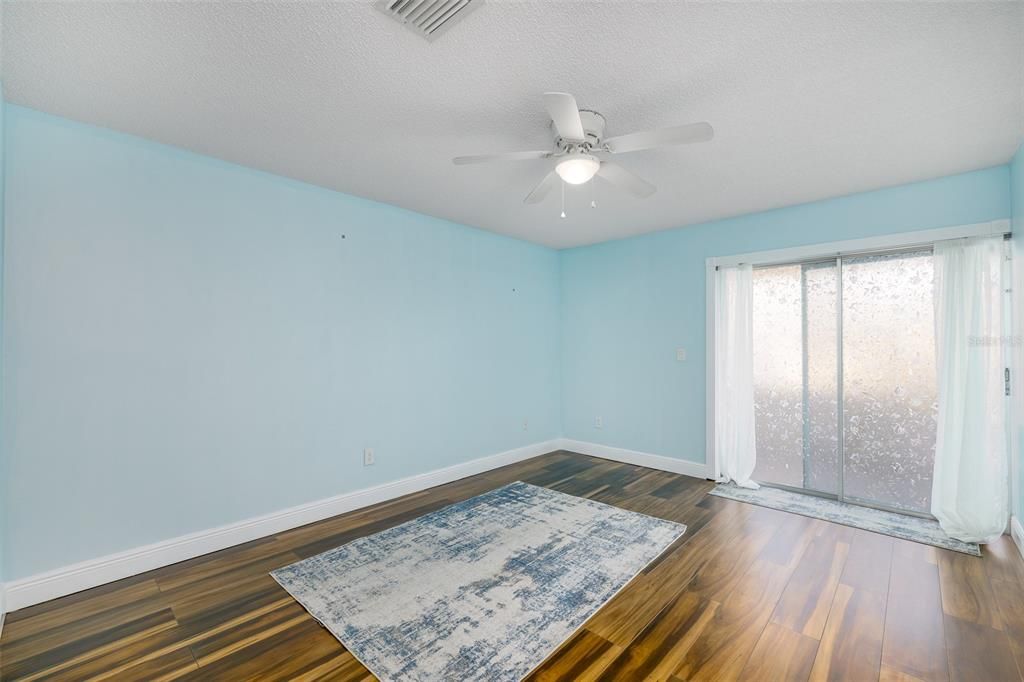 For Rent: $1,800 (2 beds, 2 baths, 1110 Square Feet)