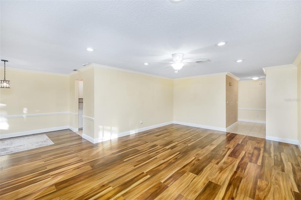 For Rent: $1,800 (2 beds, 2 baths, 1110 Square Feet)