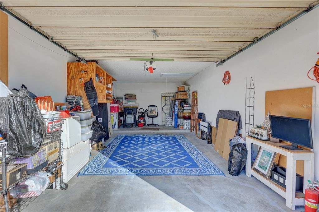 For Sale: $319,900 (2 beds, 2 baths, 1337 Square Feet)