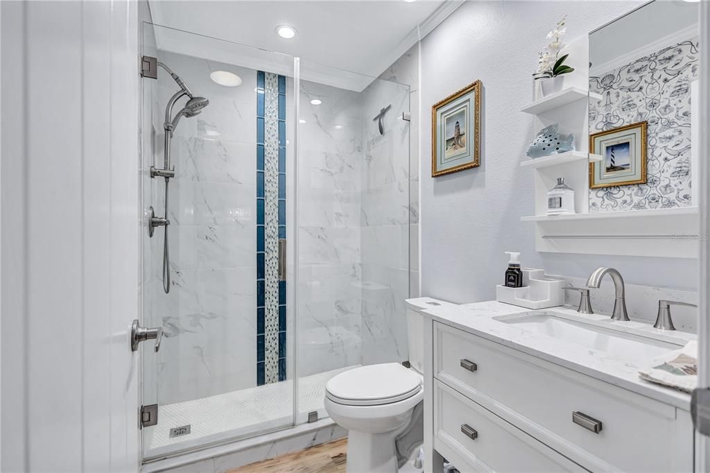 For Sale: $319,900 (2 beds, 2 baths, 1337 Square Feet)