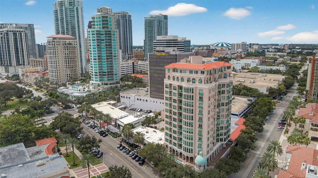 For Sale: $1,487,000 (3 beds, 2 baths, 2600 Square Feet)