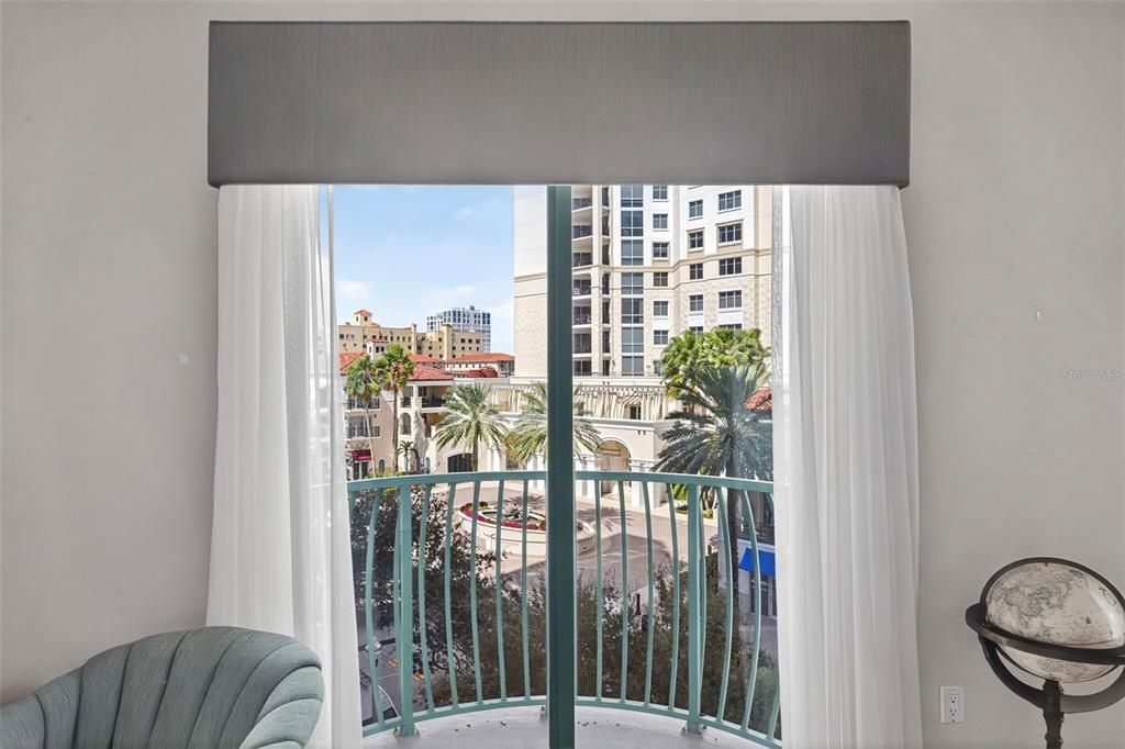 For Sale: $1,487,000 (3 beds, 2 baths, 2600 Square Feet)