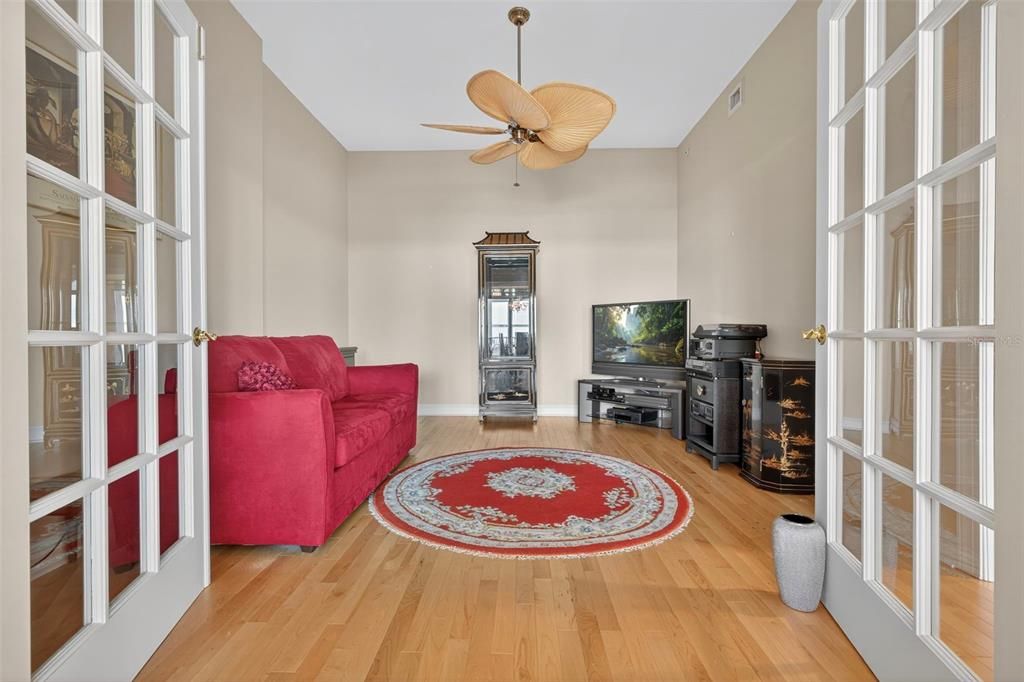 For Sale: $1,487,000 (3 beds, 2 baths, 2600 Square Feet)