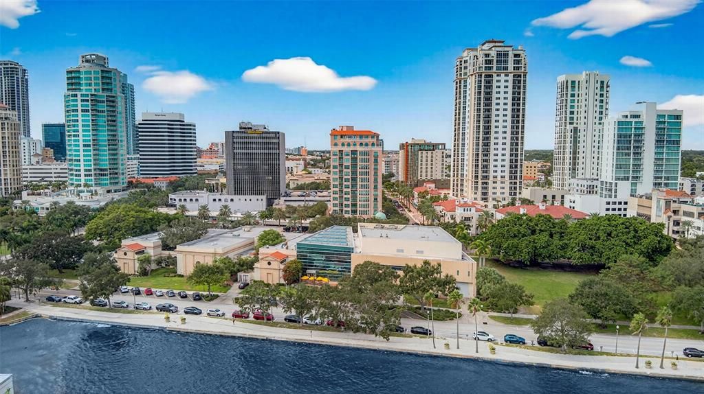 For Sale: $1,487,000 (3 beds, 2 baths, 2600 Square Feet)