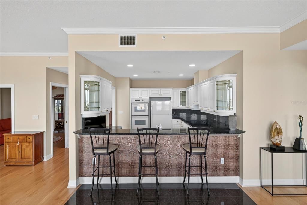 For Sale: $1,487,000 (3 beds, 2 baths, 2600 Square Feet)