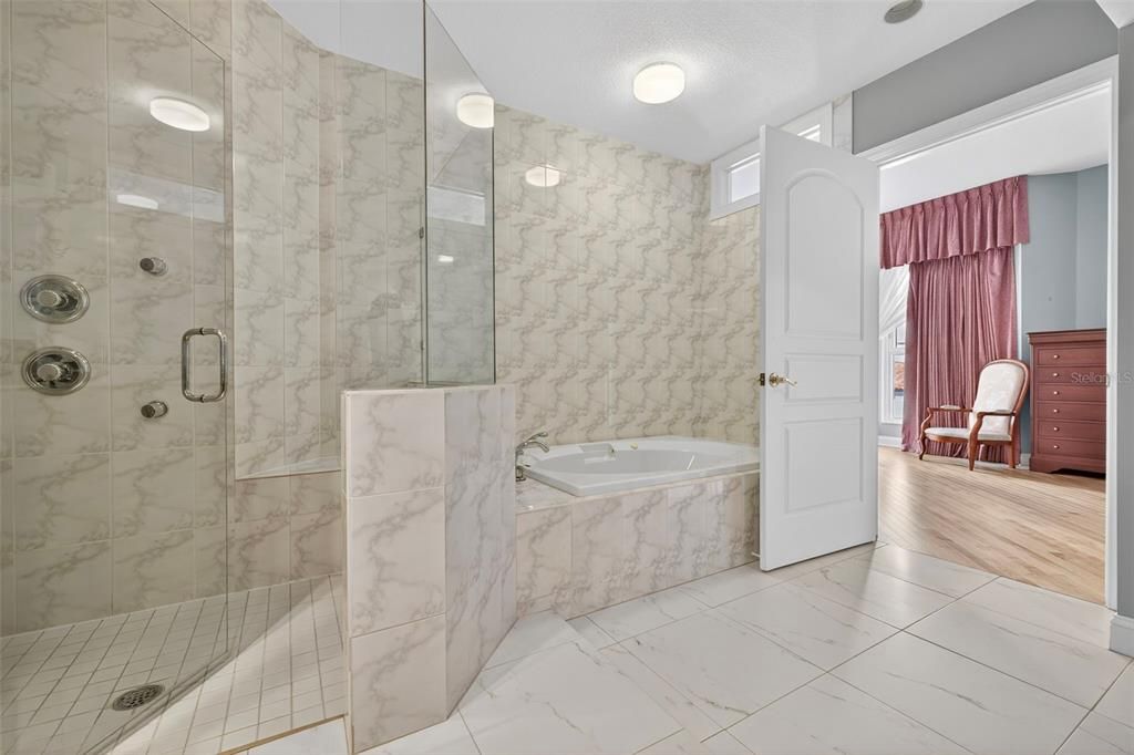 For Sale: $1,487,000 (3 beds, 2 baths, 2600 Square Feet)