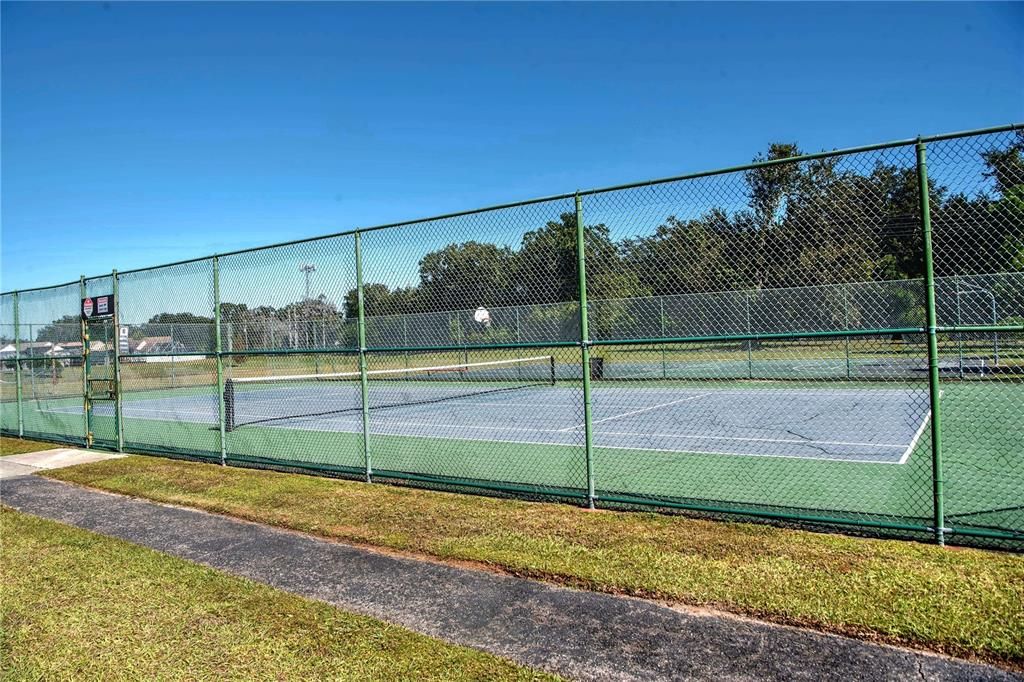 待售: $350,000 (3 贝兹, 2 浴室, 1502 平方英尺)