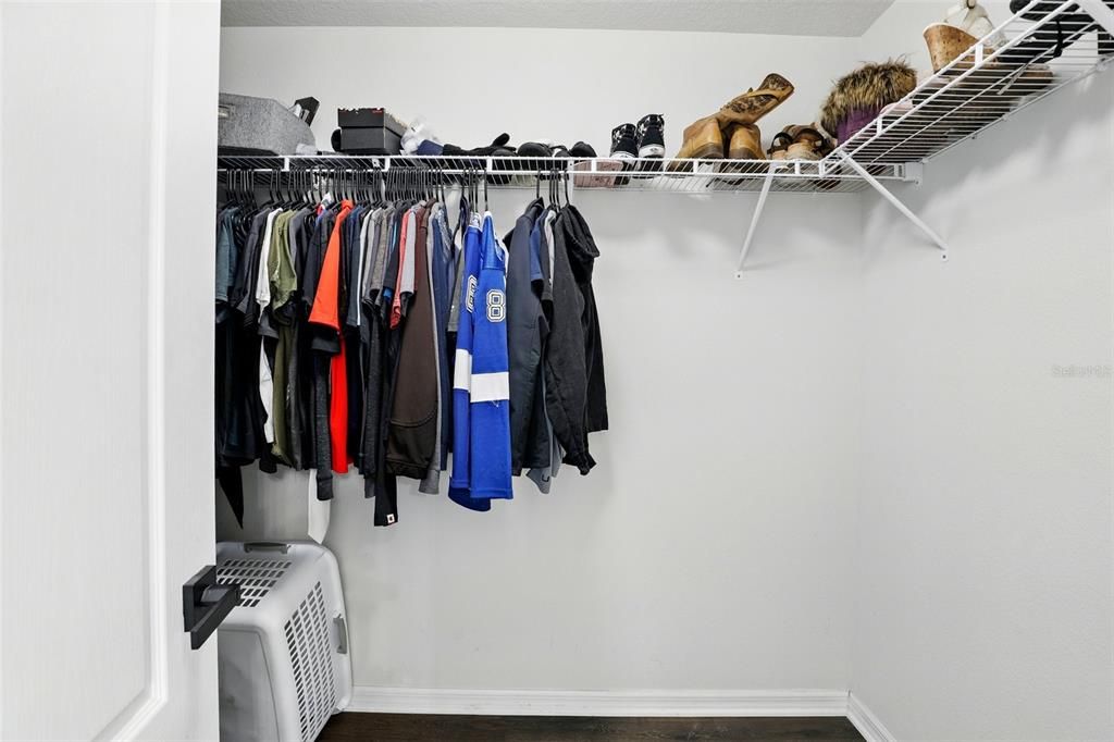 For Sale: $365,000 (3 beds, 2 baths, 1934 Square Feet)