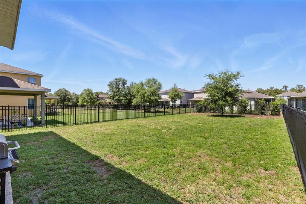 For Sale: $365,000 (3 beds, 2 baths, 1934 Square Feet)