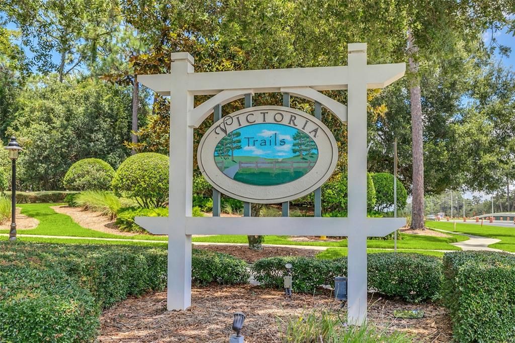 For Sale: $365,000 (3 beds, 2 baths, 1934 Square Feet)