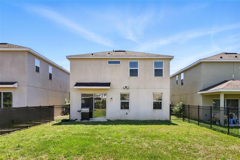 For Sale: $365,000 (3 beds, 2 baths, 1934 Square Feet)