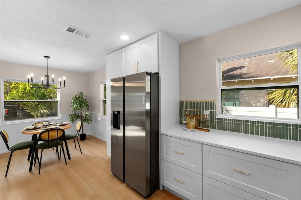 For Sale: $400,000 (3 beds, 2 baths, 1200 Square Feet)