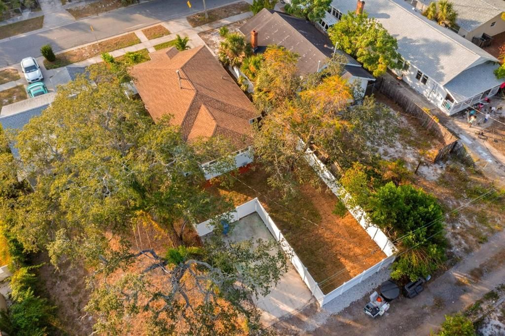 For Sale: $400,000 (3 beds, 2 baths, 1200 Square Feet)