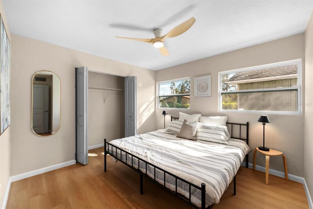 For Sale: $400,000 (3 beds, 2 baths, 1200 Square Feet)