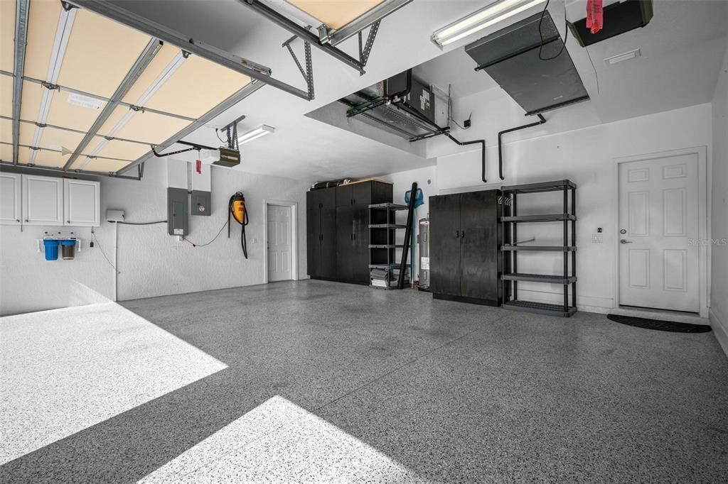 For Sale: $900,000 (3 beds, 3 baths, 2760 Square Feet)