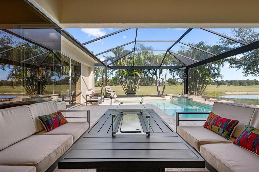 For Sale: $900,000 (3 beds, 3 baths, 2760 Square Feet)