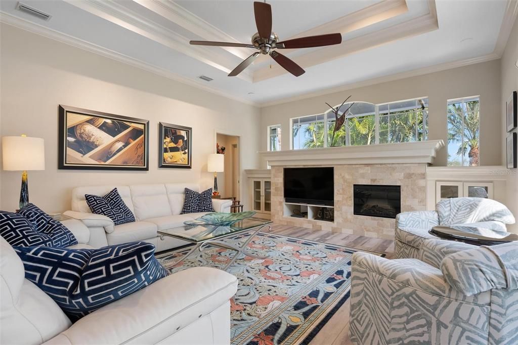 For Sale: $900,000 (3 beds, 3 baths, 2760 Square Feet)