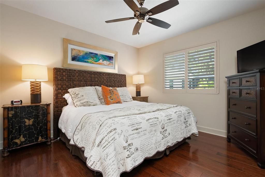 For Sale: $900,000 (3 beds, 3 baths, 2760 Square Feet)