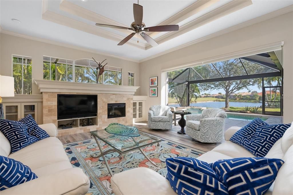 For Sale: $900,000 (3 beds, 3 baths, 2760 Square Feet)