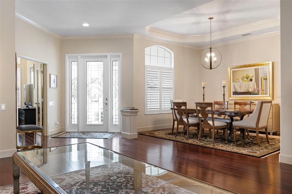 For Sale: $900,000 (3 beds, 3 baths, 2760 Square Feet)