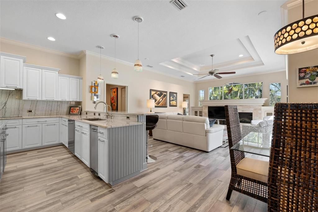 For Sale: $900,000 (3 beds, 3 baths, 2760 Square Feet)