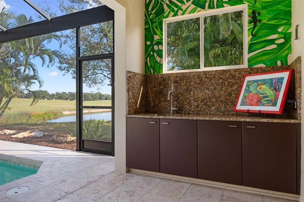 For Sale: $900,000 (3 beds, 3 baths, 2760 Square Feet)