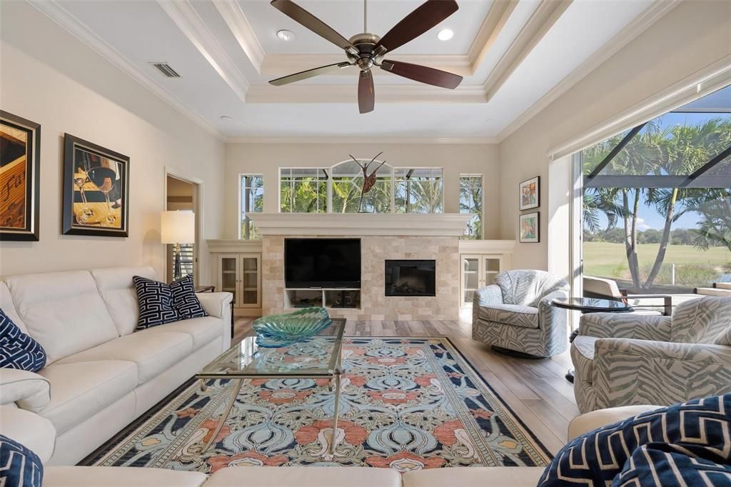 For Sale: $900,000 (3 beds, 3 baths, 2760 Square Feet)