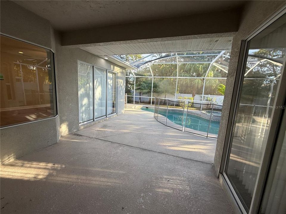 For Sale: $529,900 (4 beds, 3 baths, 2531 Square Feet)