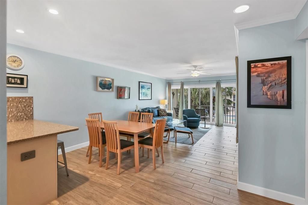 待售: $550,000 (1 贝兹, 1 浴室, 770 平方英尺)