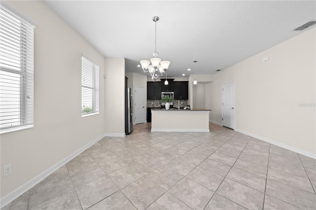 For Sale: $399,900 (3 beds, 2 baths, 1957 Square Feet)