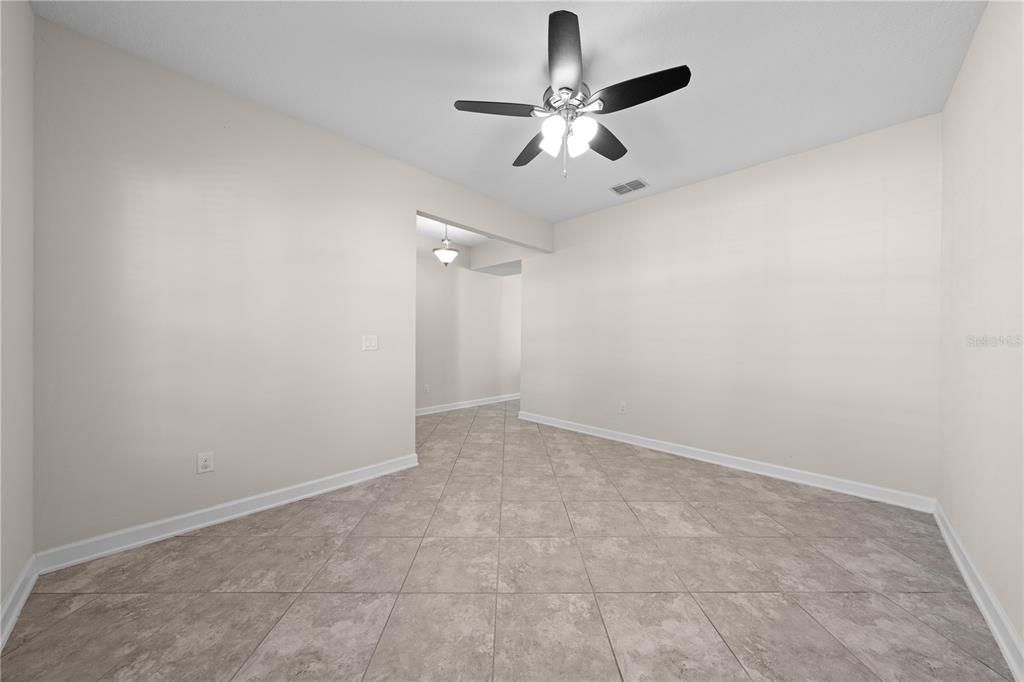 For Sale: $399,900 (3 beds, 2 baths, 1957 Square Feet)