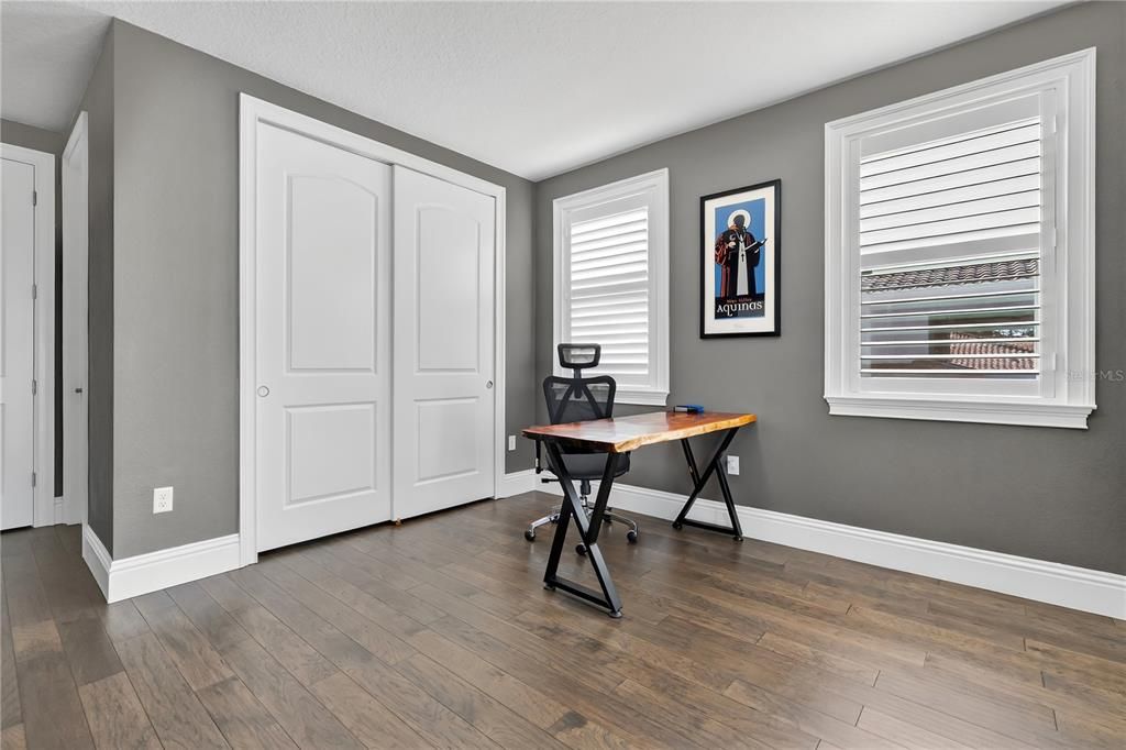 For Sale: $2,200,000 (5 beds, 5 baths, 4934 Square Feet)