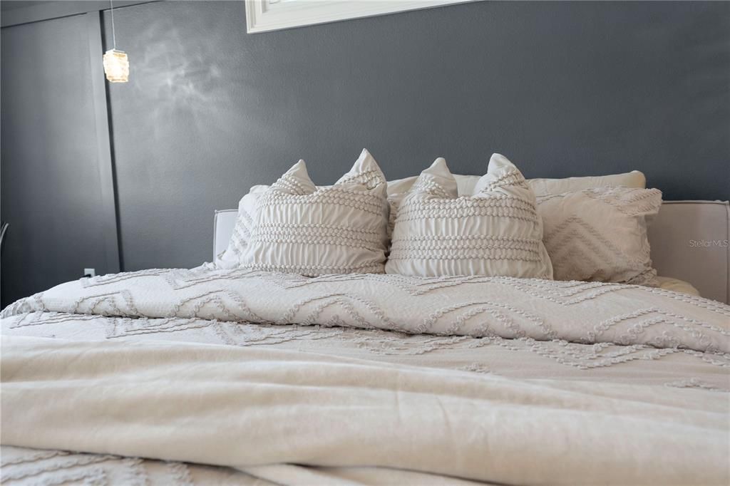 For Sale: $2,200,000 (5 beds, 5 baths, 4934 Square Feet)