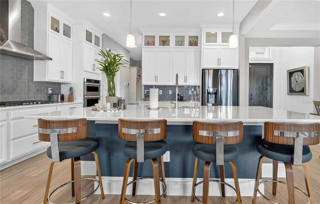 For Sale: $2,200,000 (5 beds, 5 baths, 4934 Square Feet)