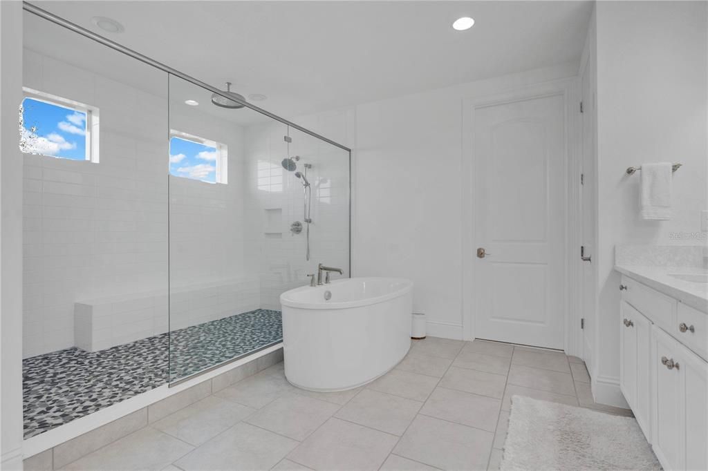 For Sale: $2,200,000 (5 beds, 5 baths, 4934 Square Feet)