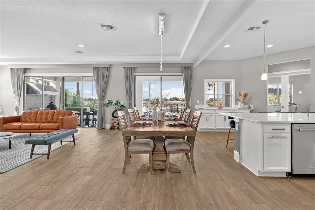 For Sale: $2,200,000 (5 beds, 5 baths, 4934 Square Feet)