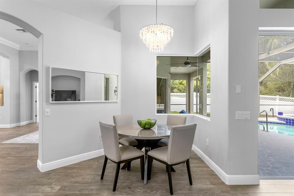 待售: $899,000 (5 贝兹, 4 浴室, 3225 平方英尺)