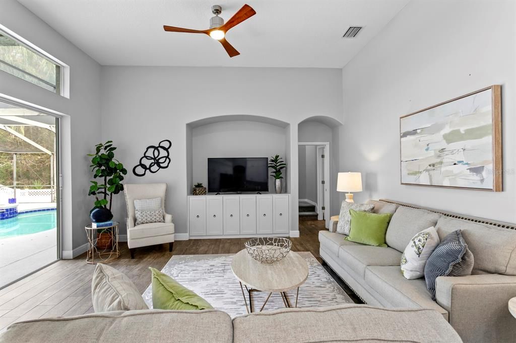 待售: $899,000 (5 贝兹, 4 浴室, 3225 平方英尺)