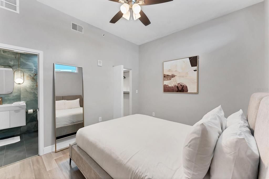 For Rent: $4,500 (2 beds, 2 baths, 1268 Square Feet)