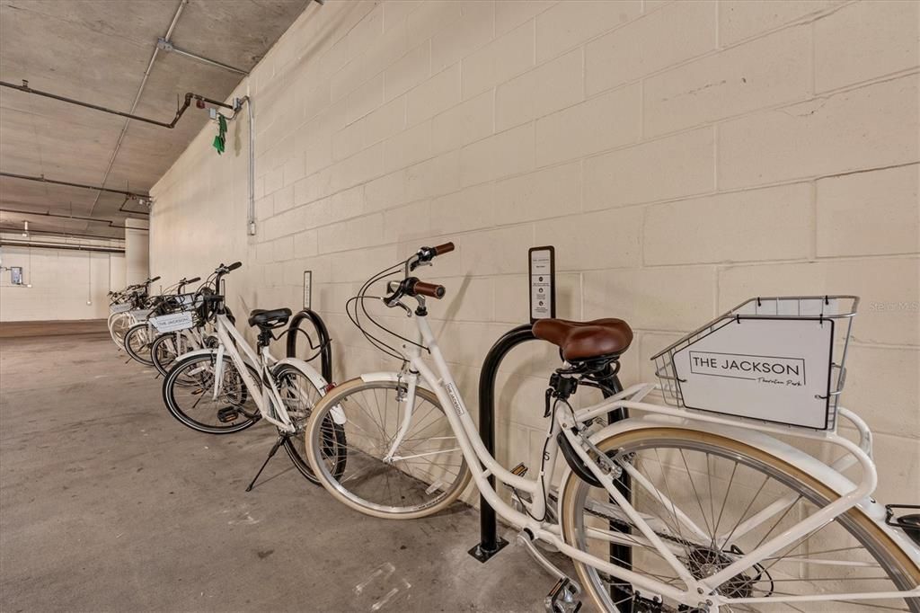 For Rent: $4,500 (2 beds, 2 baths, 1268 Square Feet)