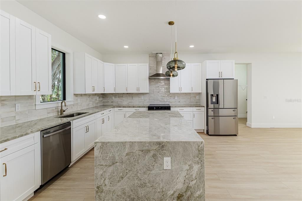 待售: $550,000 (3 贝兹, 2 浴室, 1790 平方英尺)