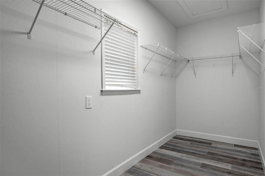 For Rent: $2,395 (4 beds, 3 baths, 2280 Square Feet)