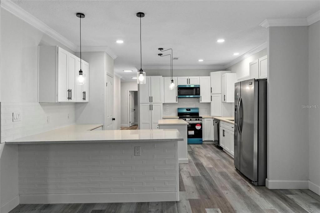 For Rent: $2,395 (4 beds, 3 baths, 2280 Square Feet)