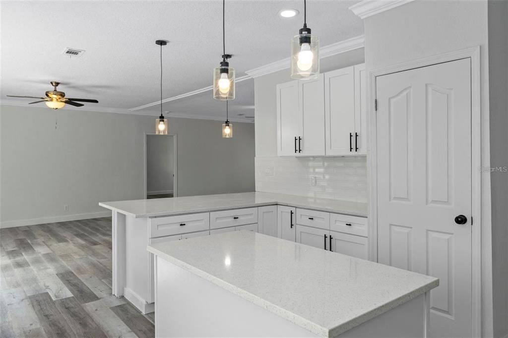 For Rent: $2,395 (4 beds, 3 baths, 2280 Square Feet)